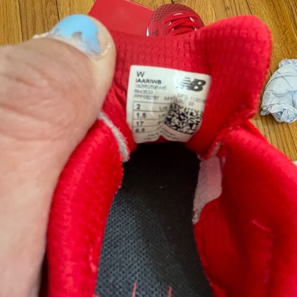 New balance sneakers new in box size infant 2 wide - Picture 8 of 9